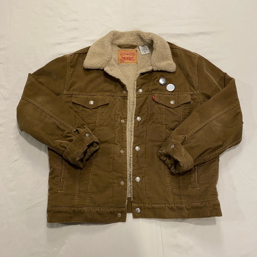 SOLD Levi’s corduroy brown fleece fuzzy jean coat/jacket women’s size large